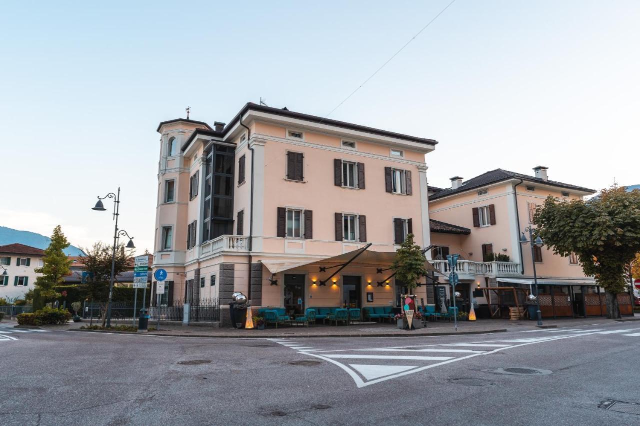 Albergo Caffe Centrale Меццокорона Екстер'єр фото